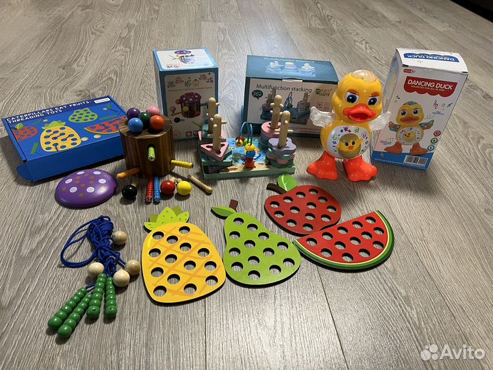 Развивающие игрушки пакетом
