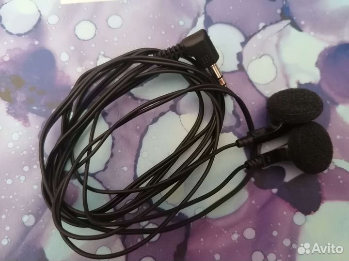 Проводные наушники