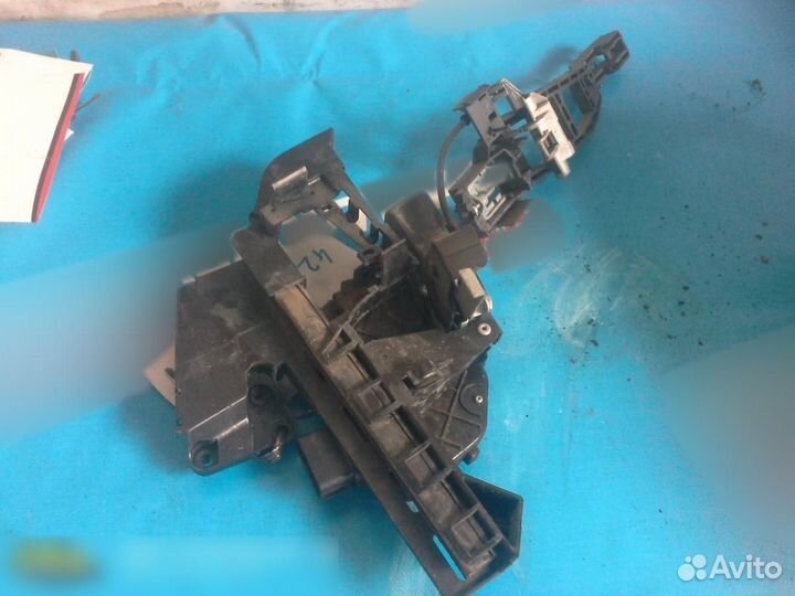 Замок двери задней левой Ford Focus III 2011