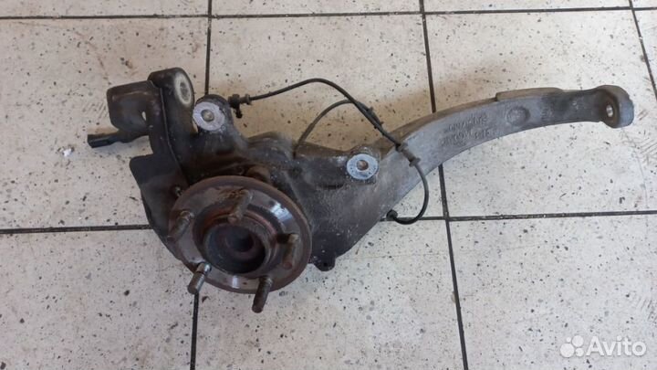 Кулак передний левый Jaguar Xf 2.7 2010