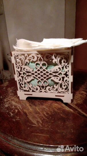 Салфетница из дерева