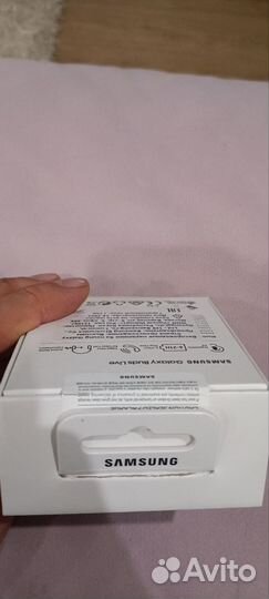 Беспроводные наушники samsung galaxy buds live