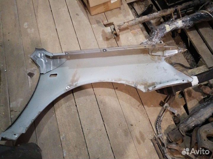 Крыло переднее левое Sonata 5 NF 2004-2010