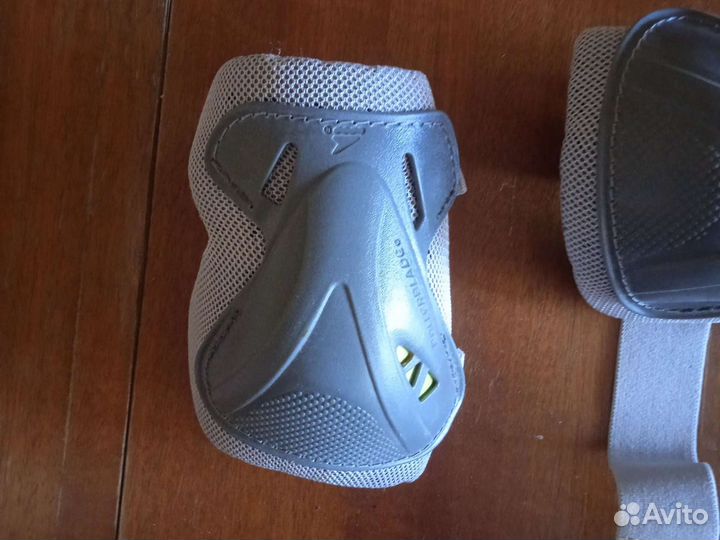 Защита для роликов размер s