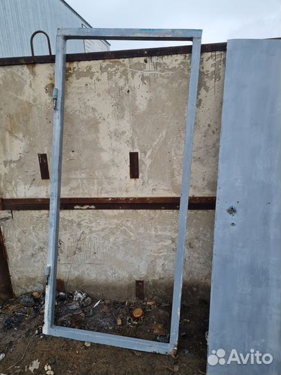 Дверь входная металлическая уличная