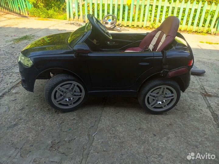 Детский электромобиль бу