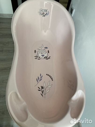 Детская ванночка для купания с подставкой