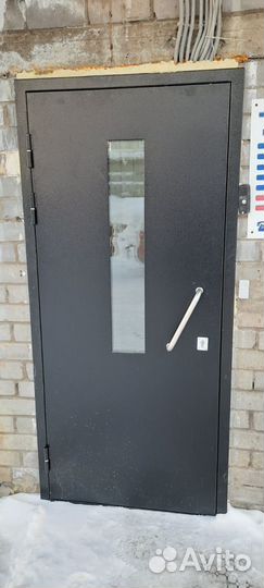 Двери: входные подъездные противопожарные, уличные