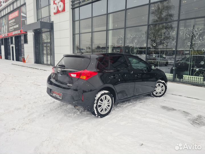 Toyota Auris 1.6 МТ, 2014, 117 700 км