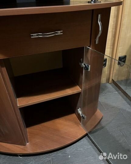 Тумба под телевизор