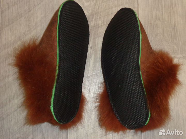 Женские тапочки