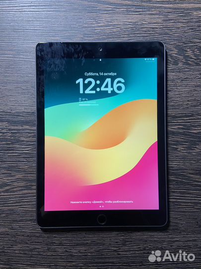 Продаю iPad 2018 (6Gen) на 32 GB