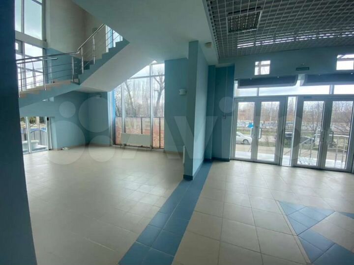 Сдам торговое помещение, 1100 м²