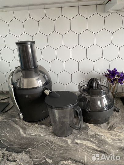 Соковыжималка Philips HR1870 в отличном состоянии