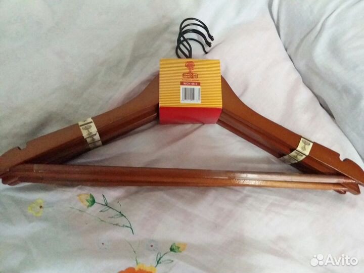 Вешалка дерев.1комп-5шт.Новые.+Бесплатная Доставка