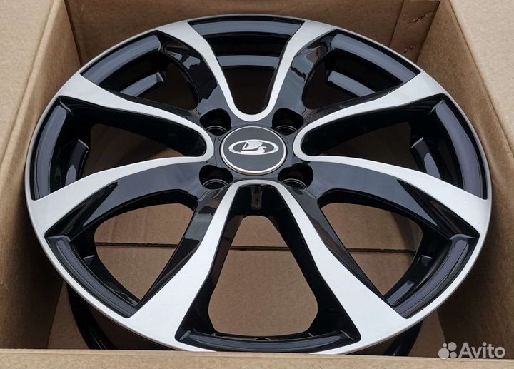 LADA Vesta, Largus R15 новые