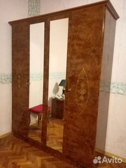 Спальный гарнитур бу