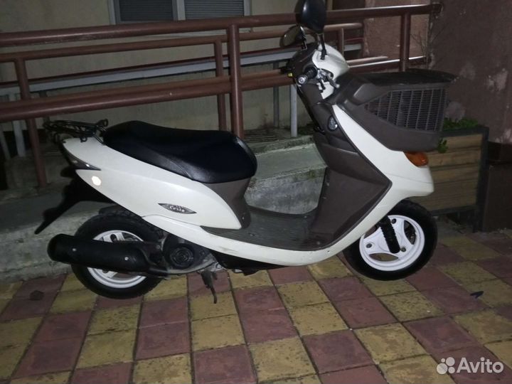 Мопед Honda dio cesta