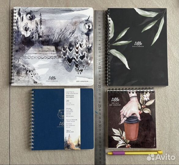 Скетчбук,мольберт,краски,книги для акварели