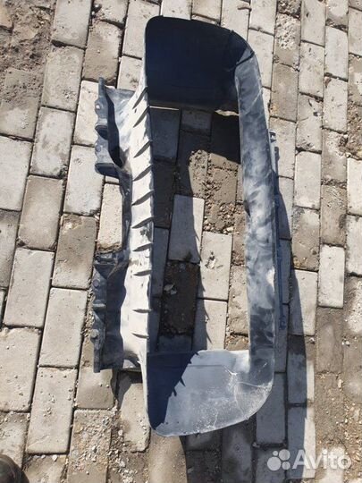 Воздухозаборник передний Porsche Cayenne 957