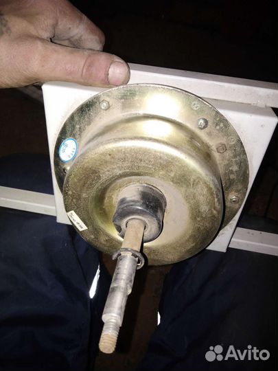 Двиготель наружнего блока кондиционера