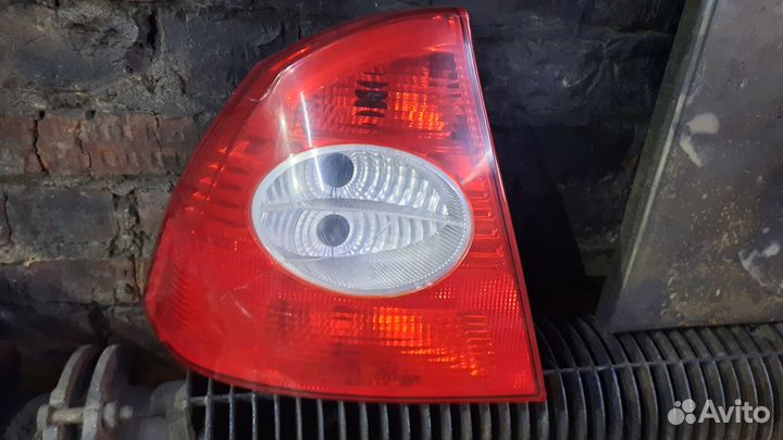 Форд фокус 2 фонарь задний левый продам
