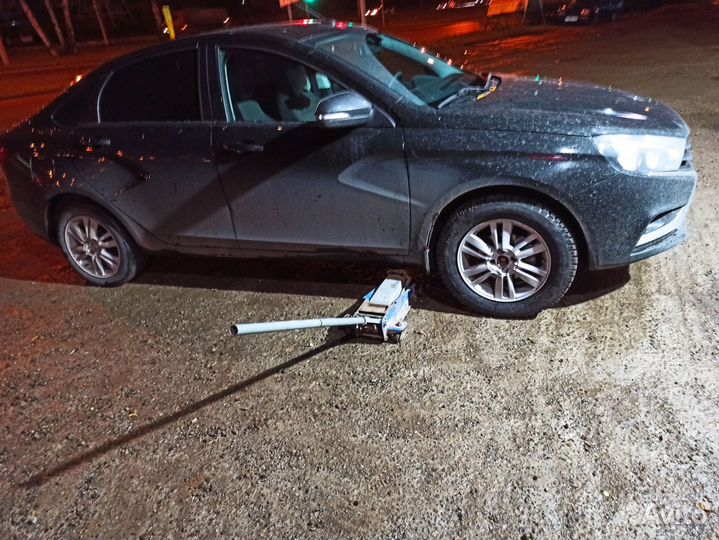 Bfgoodrich G-Force Stud 215/60 R16