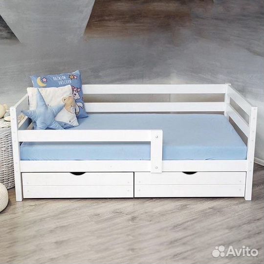 Детская кровать 180*90 с ящиками и матрасом