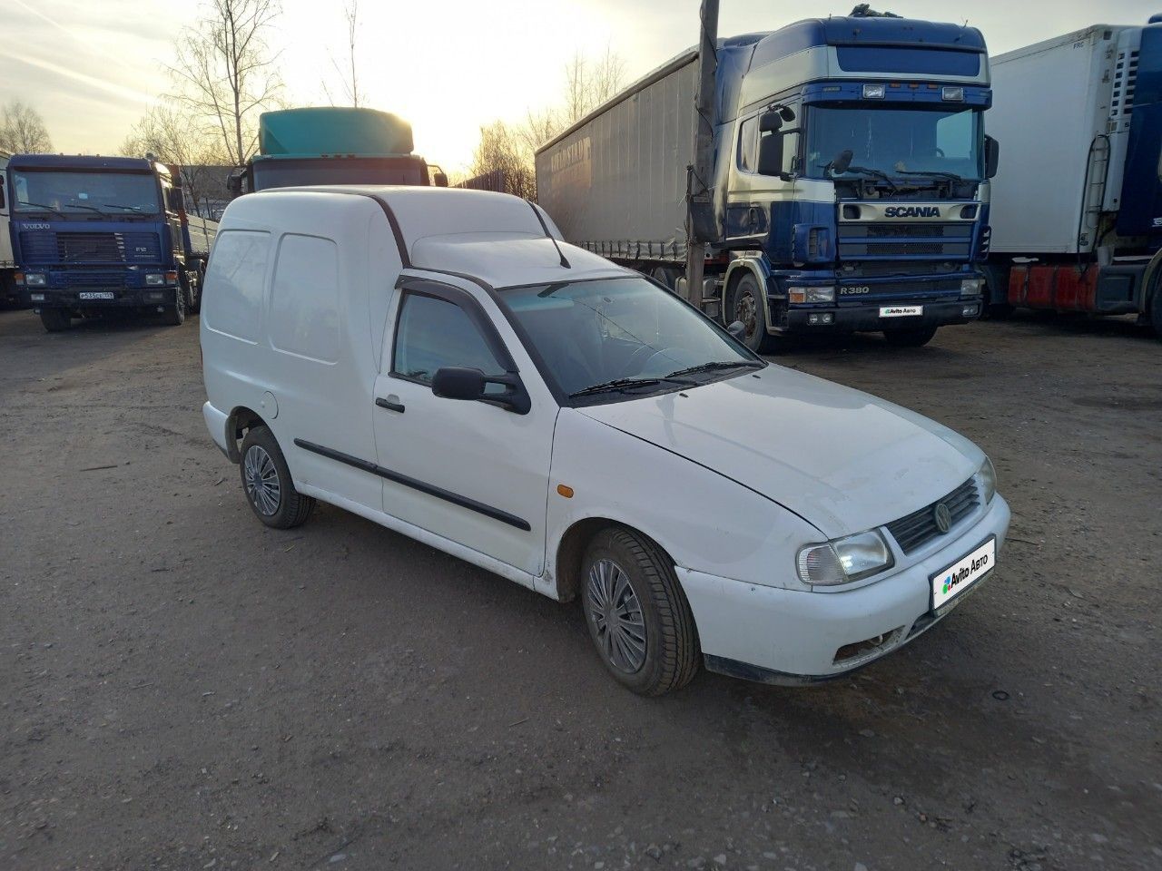 Volkswagen Caddy: фото владельца