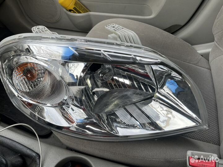 Фара правая Chevrolet Aveo T250