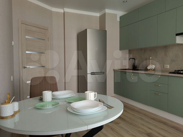 2-к. квартира, 65 м², 3/16 эт.