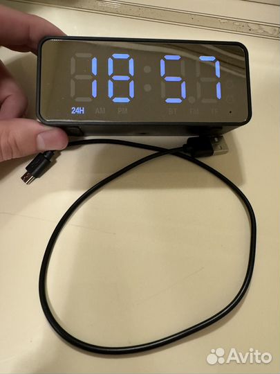 Электронный будильник, часы, радио, колонка PHG