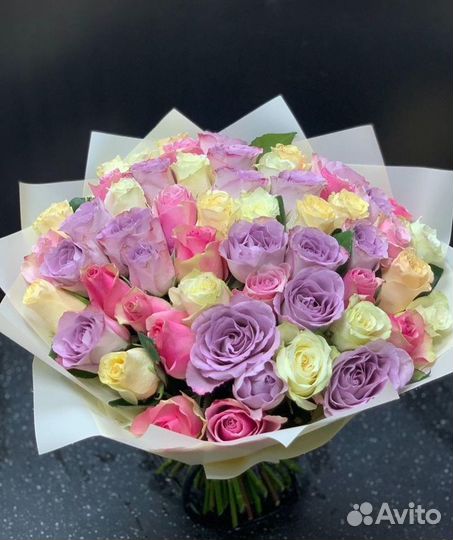 Букет 51 роза для женщины