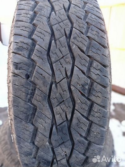 Toyo Open Country A/T 265/70 R16