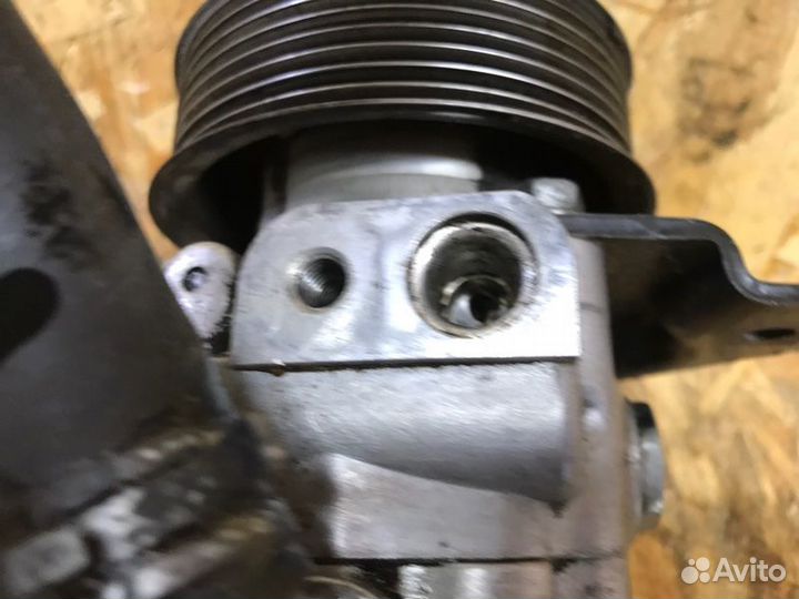 Насос гидроусилителя руля Land Rover Range Rover