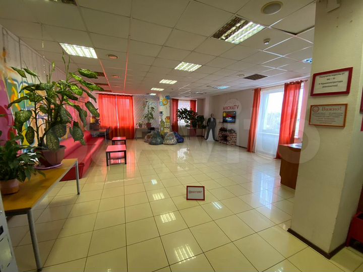 Комната 30 м² в > 9-к., 5/5 эт.