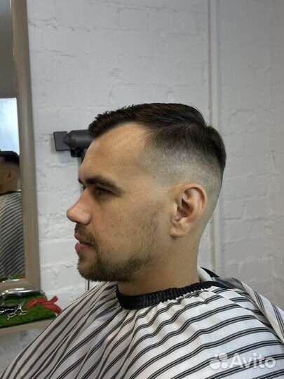 Модель на стрижку