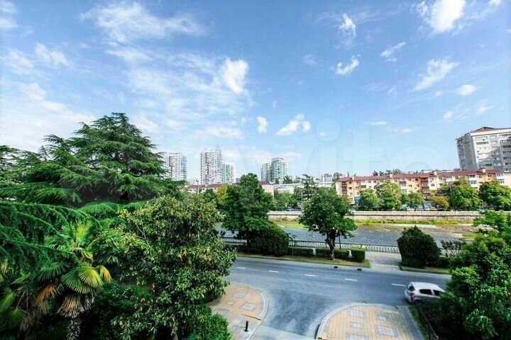 Апартаменты-студия, 25 м², 3/3 эт.