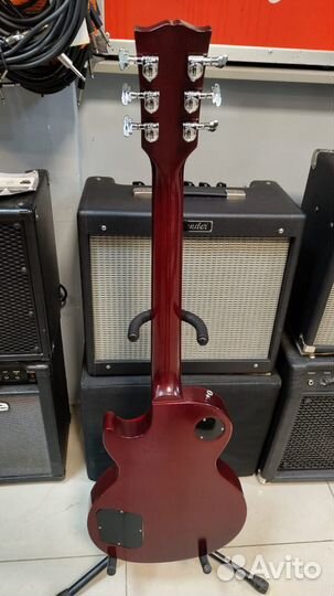 Электрогитара Gibson Les Paul Future Satin Cherry