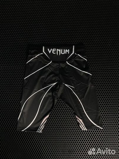 Компрессионные шорты Venum