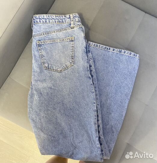 Джинсы широкие