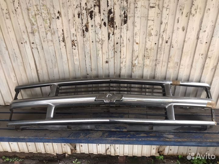 Решетка радиатора tahoe gmt 400