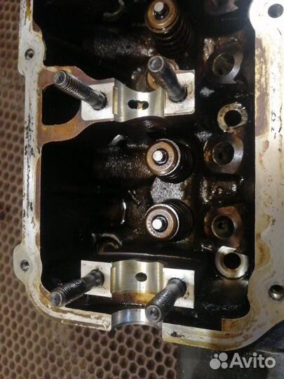 Головка блока цилиндров Volkswagen Golf 6 BSE 1.6