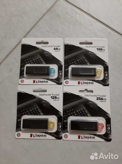 Флеш-диск Kingston 128GB 3.2