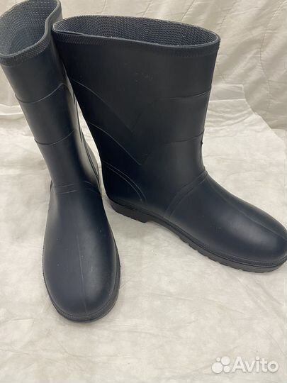 Резиновые сапоги