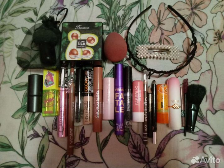 Набор косметики пакетом