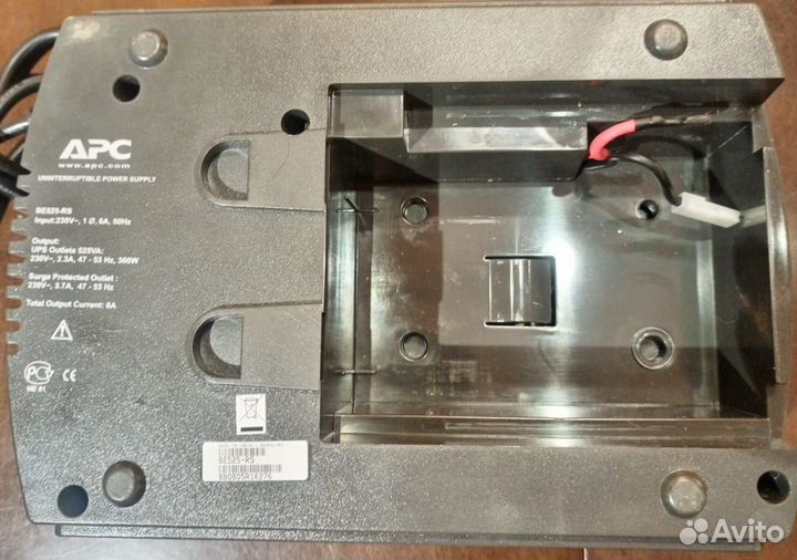 Источник бесперебойного питания apc