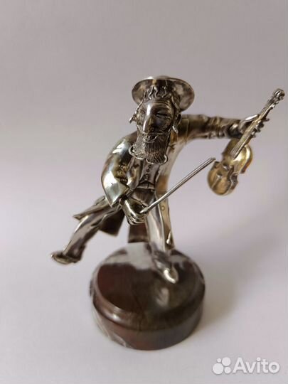 Статуэтка из серебра 84 пр