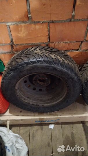 Goodyear UltraGrip Extreme 195/65 R15