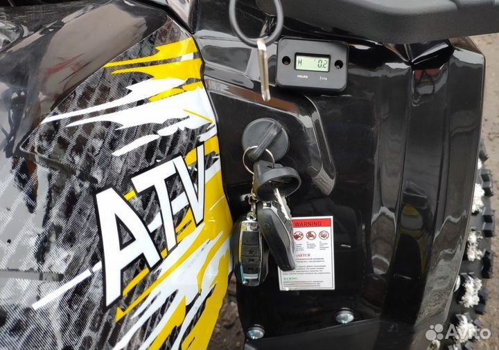 Квадроцикл Avantis Hunter 8 черно-желтый Витрина
